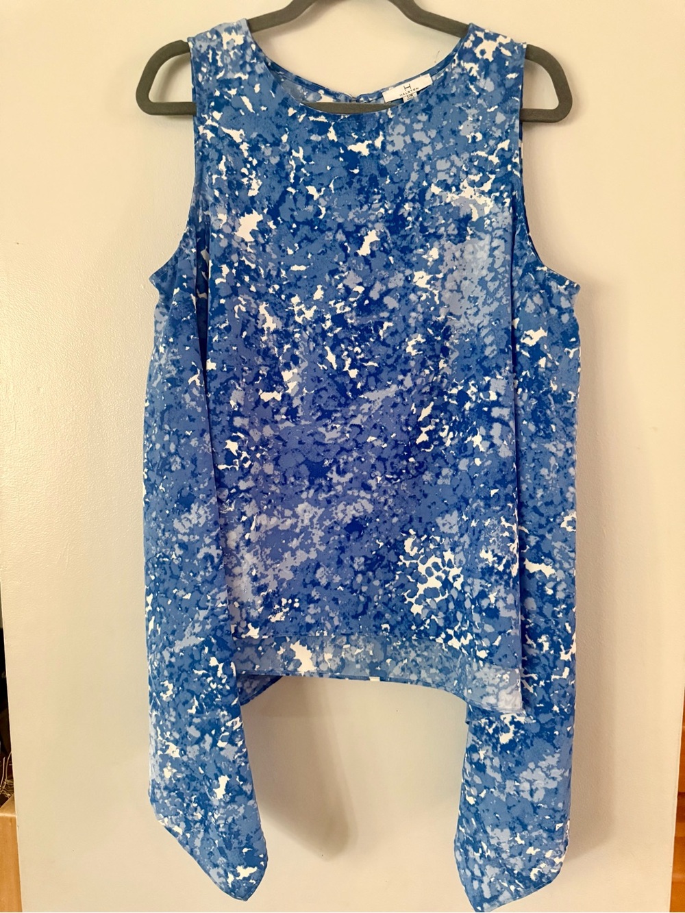H by Halston Abstract Blue Draped Sleeveless Tank Top - Size L